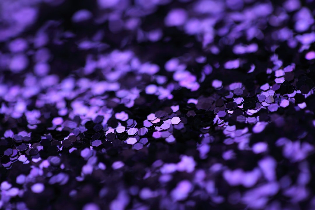 mardi-gras-decor-trend-2025-79.jpeg